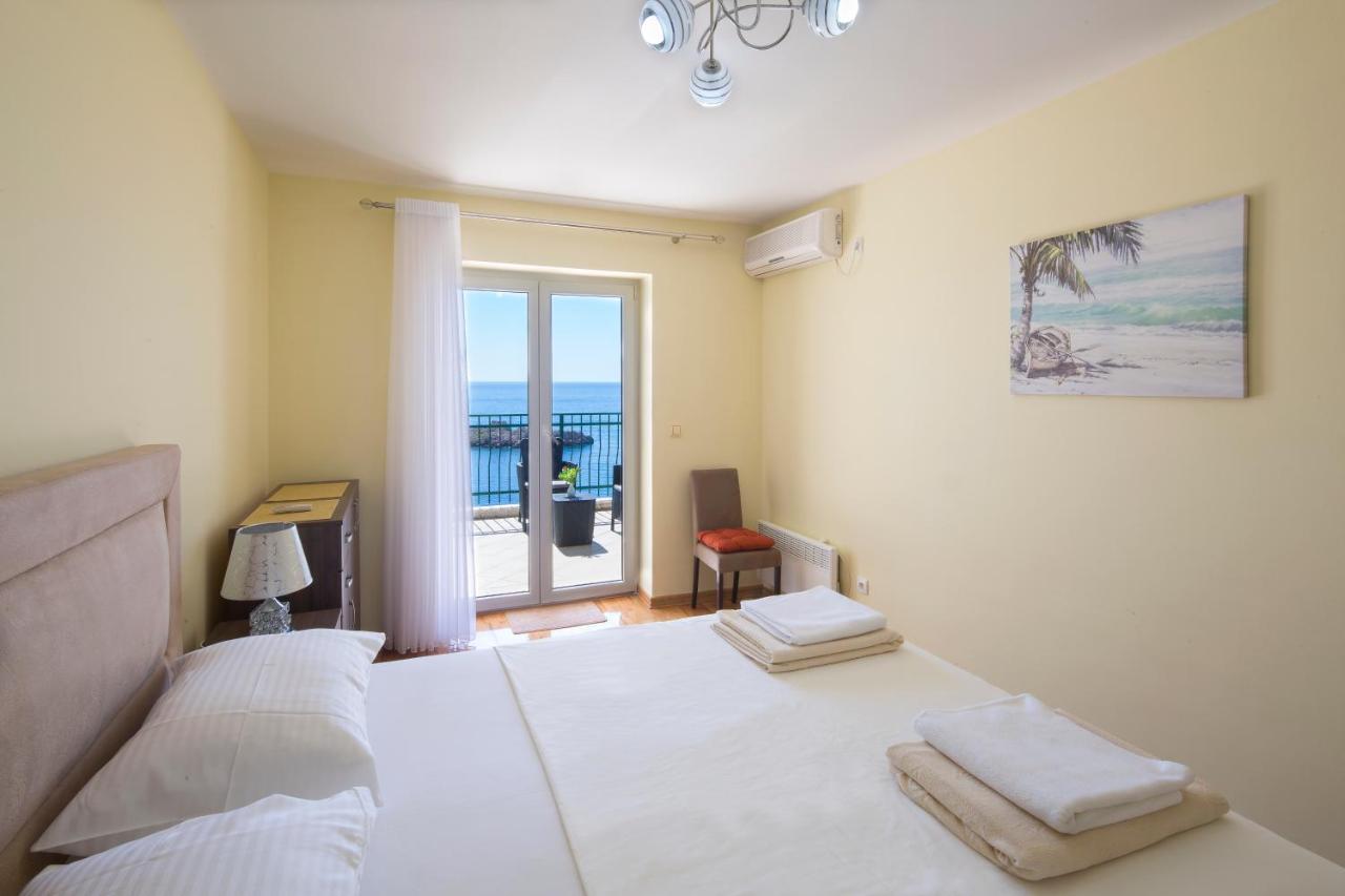 Family Apartment With Sea View Sveti Stefan ブドヴァ エクステリア 写真